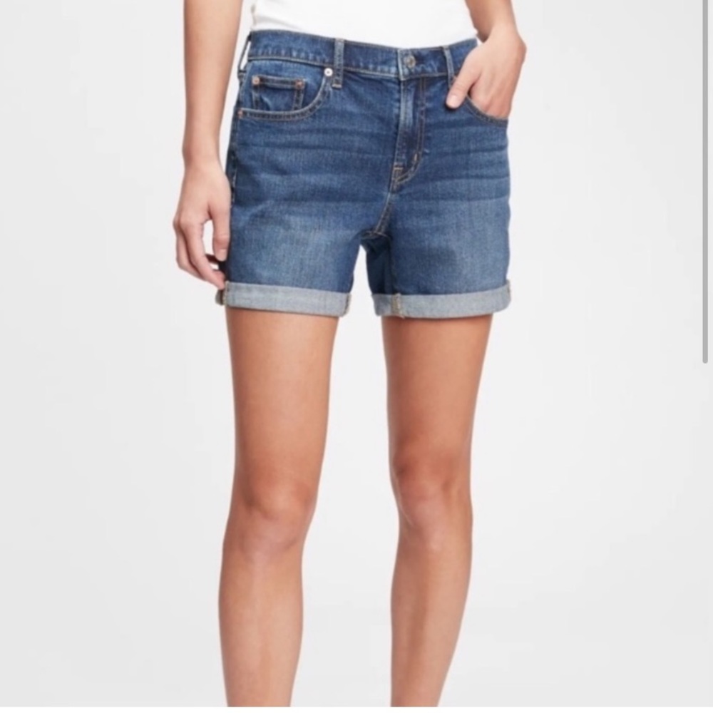 Gap sexy boyfriend denim shorts